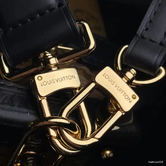 VUITTON MM LOUIS TRUNK SIDE 0504